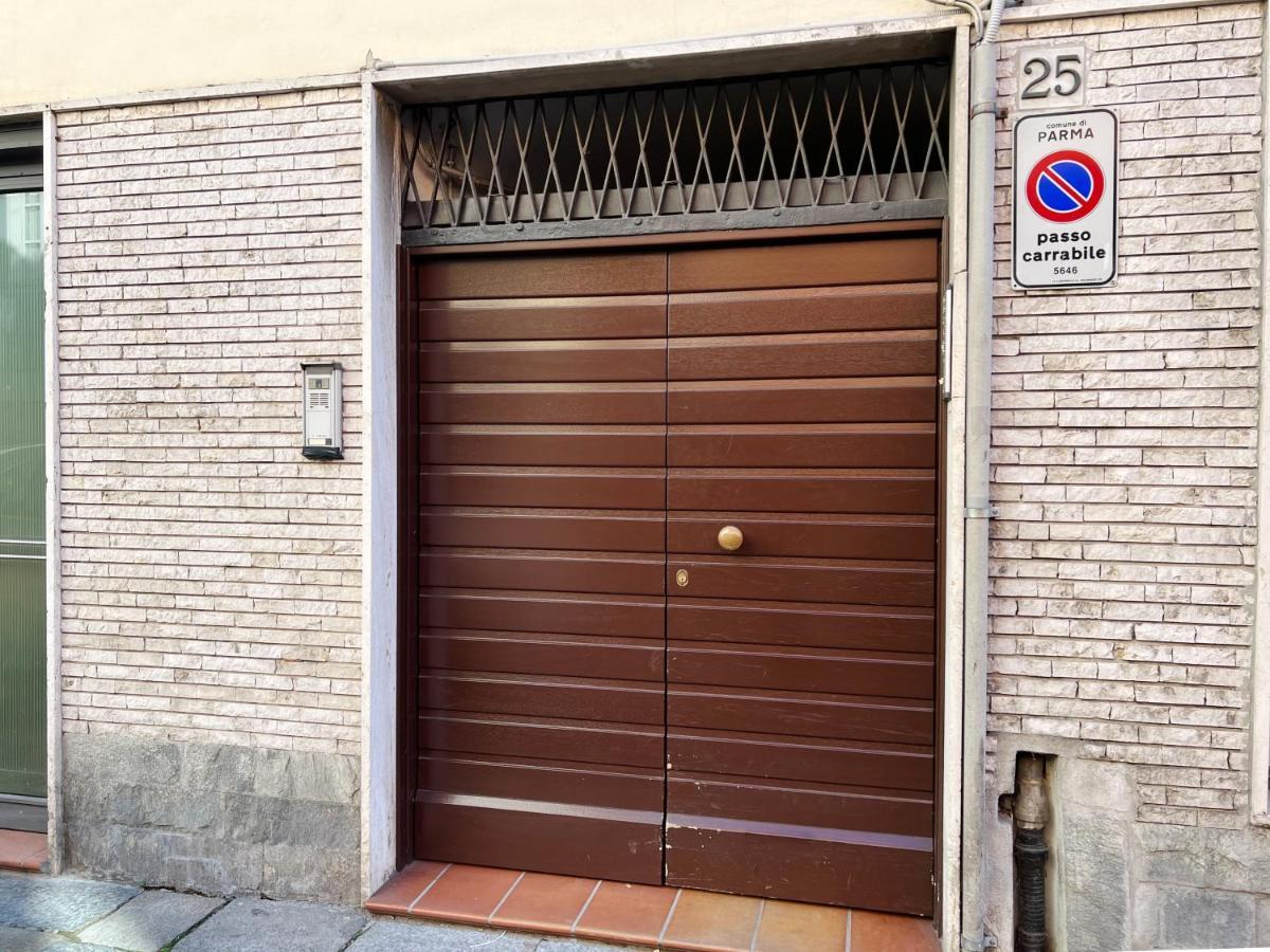 Lovely Nest In Parma Centro Exterior foto