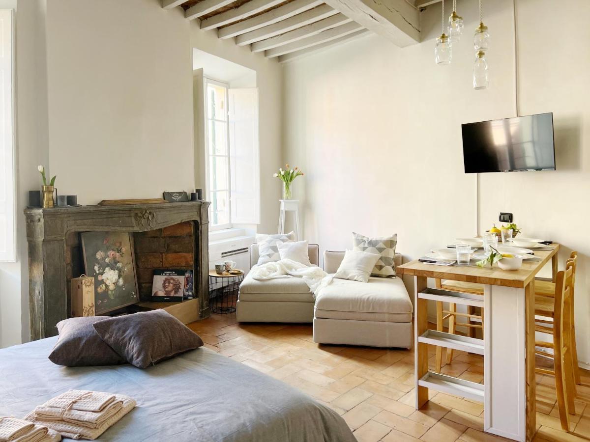 Lovely Nest In Parma Centro Exterior foto